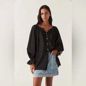 AJE. One Size le corsaire blouse tunic in Black